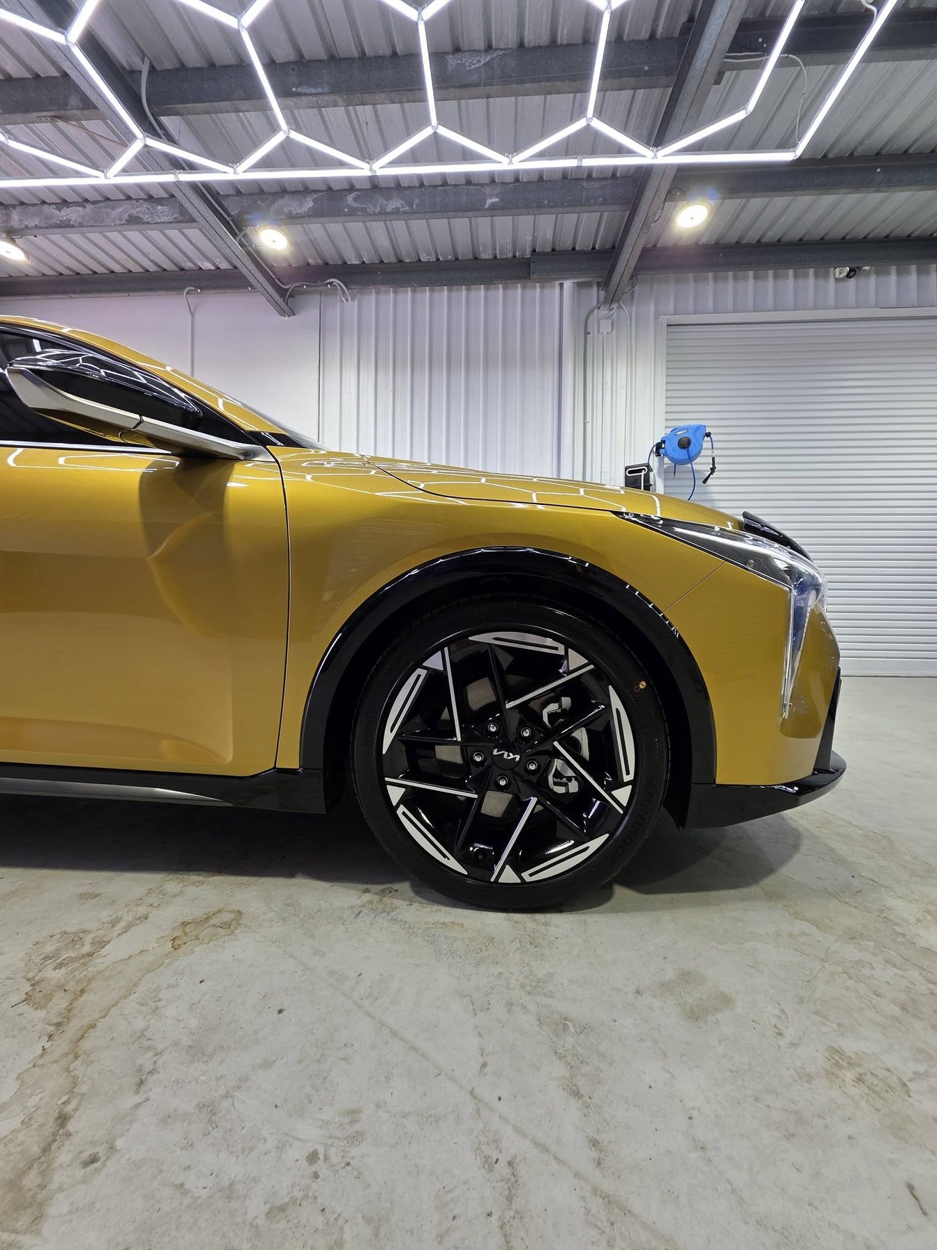 Pre-sale detailing Eglinton - showroom-finish paint ready for listing photos